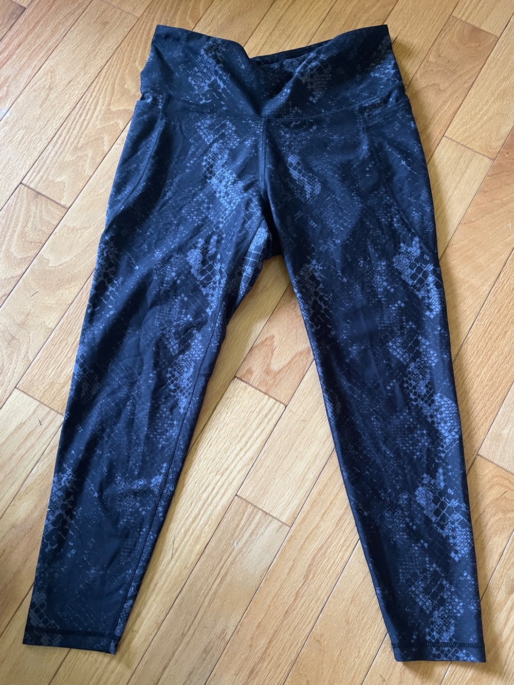 Old Navy Black Snake-Print Skinny Jeans